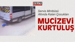 Servis Minibüsü Altında Kalan Çocuktan Mucizevi Kurtuluş