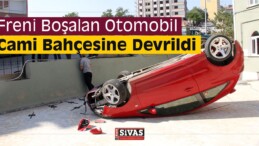 Freni Boşalan Otomobil Cami Bahçesine Devrildi