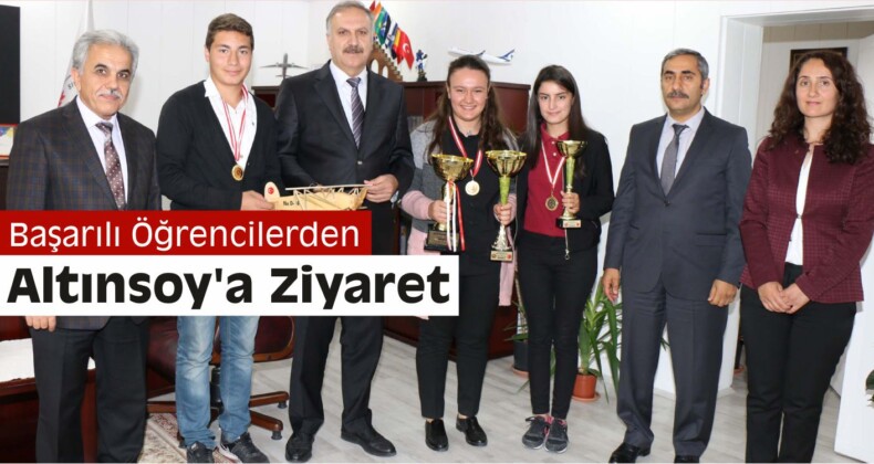 Başarılı Öğrencilerden Altınsoy’a Ziyaret