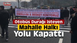 Otobüs Durağı İsteyen Mahalle Halkı Yolu Kapattı