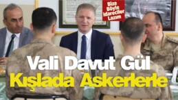 Vali Davut Gül, il Jandarma Komutanlığı Kışlasında Askerlerle