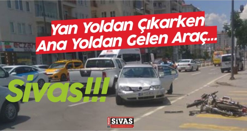 Hareket Halinde Olan Araçla Yan Yoldan Çıkan Motosiklet Çarpıştı