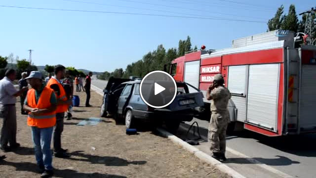 Tokat ta Otomobiller Çarpıştı: 1 Ölü, 3 ü Çocuk 8 Yaralı