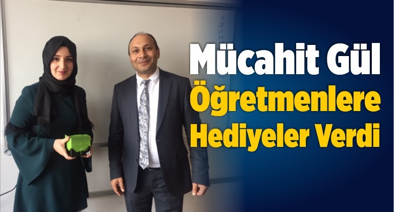 Ulaş Milli Eğitim Müdürü Gül Öğretmenlere Hediyeler Verdi