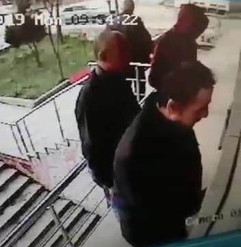 ATM’den çaldığı parayla lokantada yakalandı