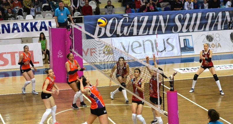 Vestel Venus Sultanlar Ligi: Çanakkale Belediyespor: 1 – Nilüfer Belediyespor: 3