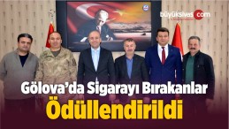 Gölova’da Sigarayı Bırakan 4 Kişi Kitapla Ödüllendirildi