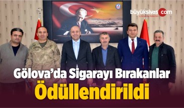 Gölova’da Sigarayı Bırakan 4 Kişi Kitapla Ödüllendirildi