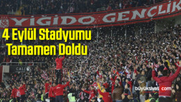 4 Eylül Stadyumu Tamamen Doldu