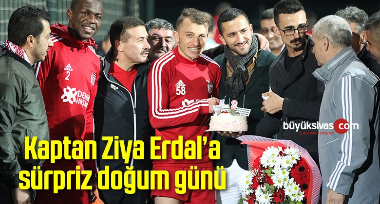 Kaptan Ziya Erdal’a sürpriz doğum günü kutlaması