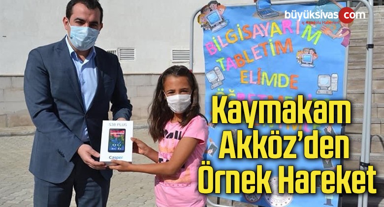 Kaymakam Akköz, öğrencilere tablet hediye etti