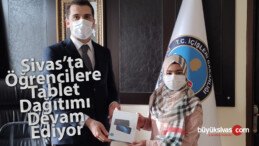 Sivas’ta öğrencilere tablet dağıtılmaya devam ediyor
