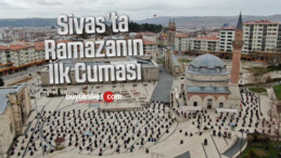 Ramazan’ın ilk cuma namazında camilerde güzel görüntüler oluştu