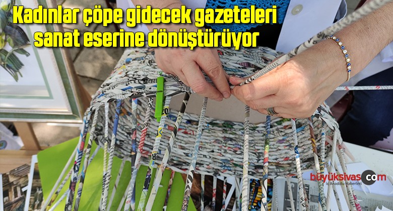 Kadınlar çöpe gidecek gazeteleri sanat eserine dönüştürüyor