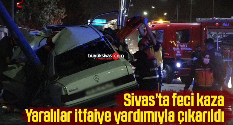 Sivas’ta Otomobil Kazası! Yaralılar Var!