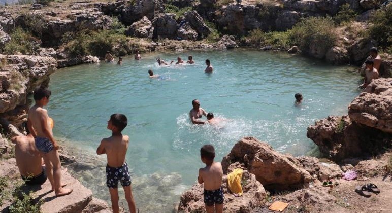 Sivas’ta şifa dağıtan göl kurudu, görenler gözlerine inanamadı