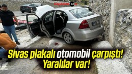 Sivas plakalı otomobil çarpıştı! Yaralılar var!