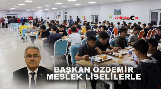 Başkan Özdemir, Meslek Lisesi Öğrencileriyle Bir Araya Geldi