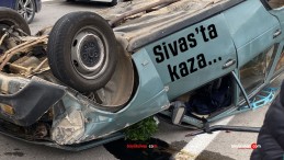 Sivas’ta trafik kazası… İlçe girişinde takla attı