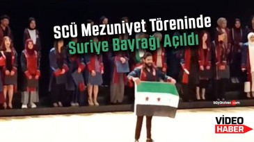 Sivas Cumhuriyet Üniversitesi’nde Suriye Bayrağı Açıldı