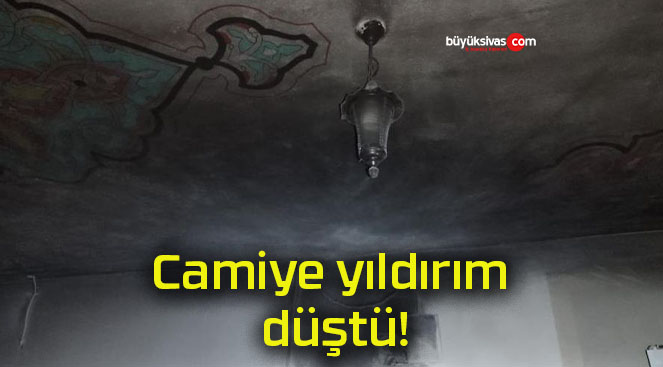 Camiye yıldırım düştü!