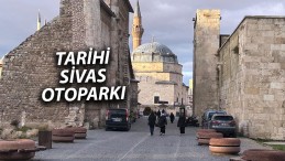 Tarihi Çifte Minareli Medrese ve Şifahiye Medresesi Önü Otoparka Dönüştü