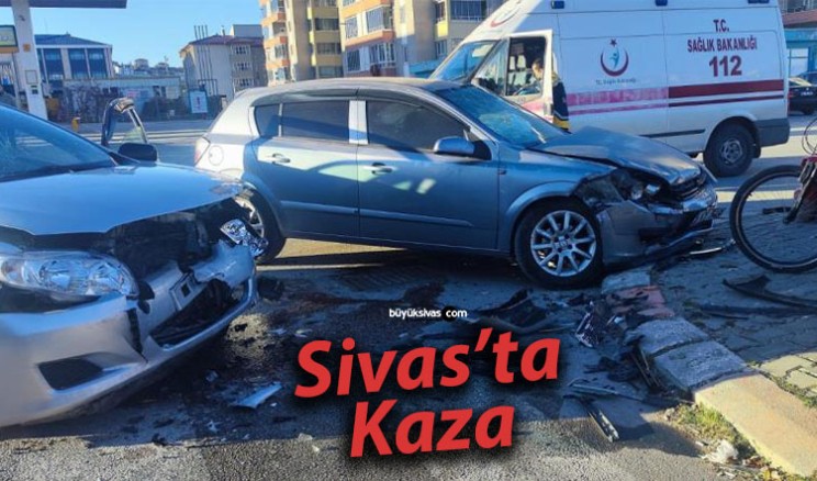 Sivas’ta Zincirleme Trafik Kazası: 3 Yaralı