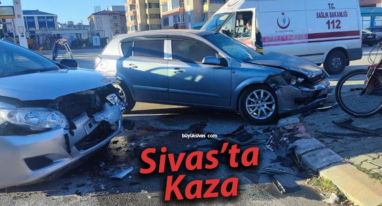 Sivas’ta Zincirleme Trafik Kazası: 3 Yaralı