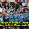 Kitap Bağışına Anıtkabir Sürprizi Eklendi! Başkan Özdemir Öğrencilerle Buluştu