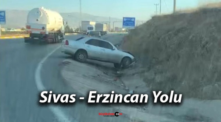 Sivas-Erzincan Karayolunda Trafik Kazası: Araç Şarampole Yuvarlandı